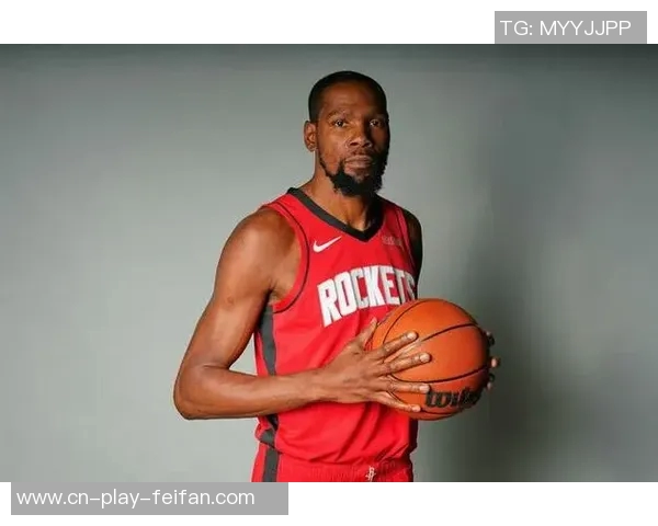 杜兰特回应前NBA球员批评阿门斗殴事件引发热议与争论 杜兰特回应前NBA球员批评阿门斗殴事件引发热议与争论