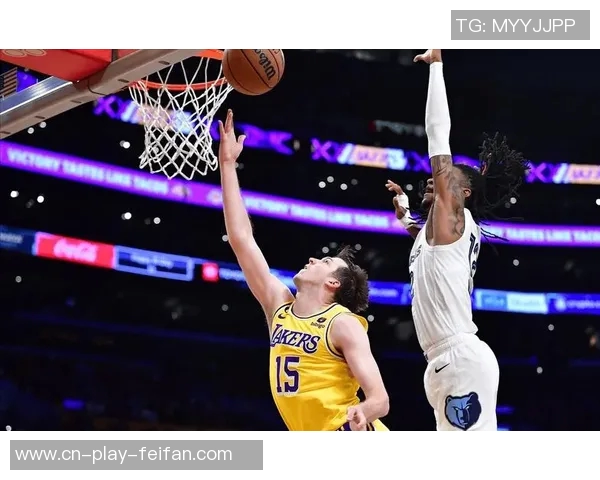 湖人需留住布伦森以免重演悲剧里夫斯已展现与东契奇的完美搭档潜力 湖人需留住布伦森以免重演悲剧里夫斯已展现与东契奇的完美搭档潜力