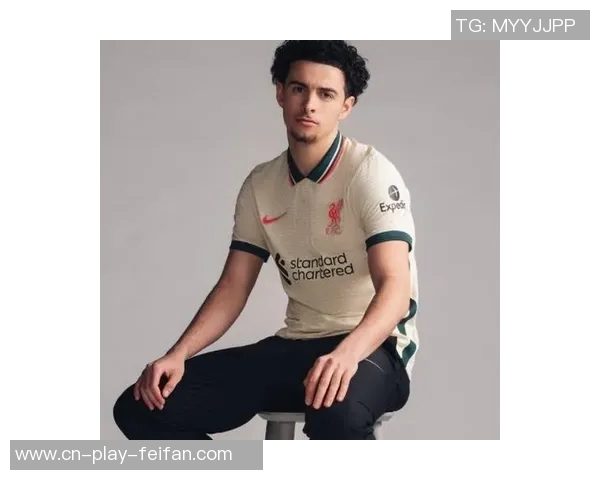 利物浦推出全黑复刻球衣向1995-96赛季客场球衣致敬 利物浦推出全黑复刻球衣向1995-96赛季客场球衣致敬